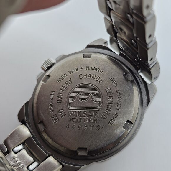 VTG Pulsar Watch Women 32MM Black Dial Date Titanium Bracelet Band 5.5\